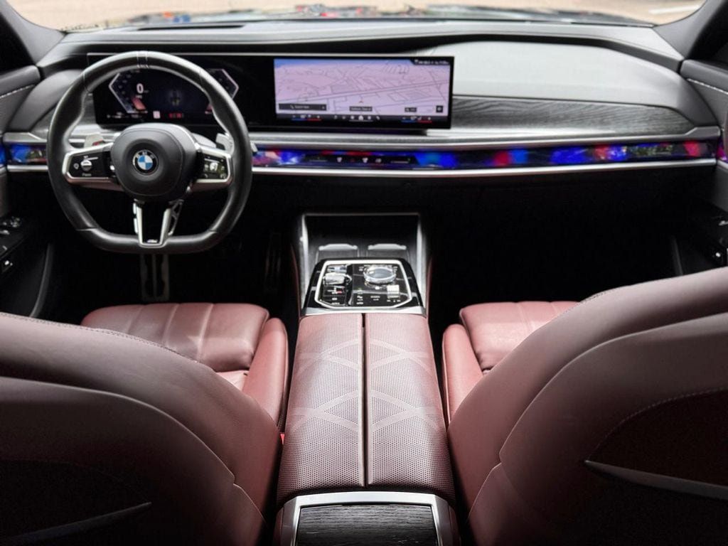 Used 2023 BMW 760i xDrive w/ Parking Assistance Package AWD/4WD image 13