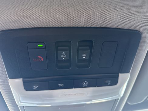 Used 2021 Nissan Rogue SL image 26