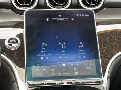 Used 2023 Mercedes-Benz GLC 300 4MATIC image 3