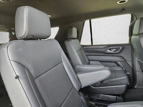 Used 2022 Chevrolet Tahoe Z71 w/ Luxury Package image 23