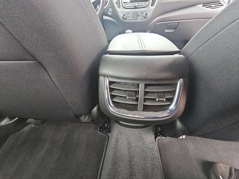 Used 2025 Chevrolet Malibu LT FWD image 24
