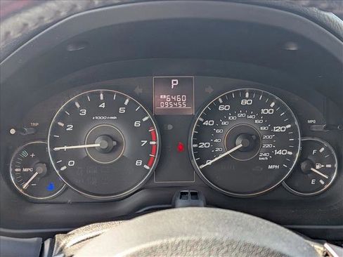 Used 2011 Subaru Outback 2.5i Premium image 6