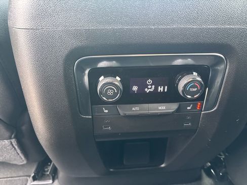 Certified 2025 Chevrolet Tahoe Premier image 38