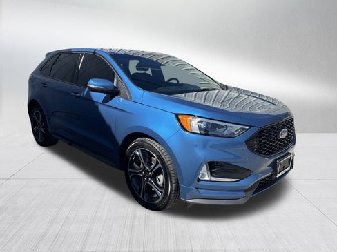 Used 2020 Ford Edge ST image 3