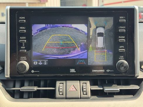 Used 2021 Toyota RAV4 Limited AWD/4WD image 22