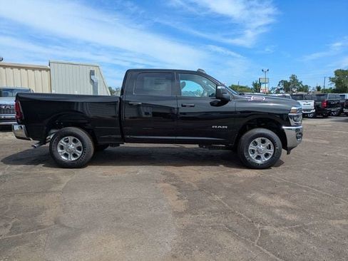 New 2026 RAM 2500 Big Horn AWD/4WD image 3