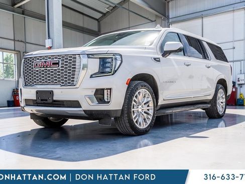 Used 2024 GMC Yukon XL Denali AWD/4WD image 31