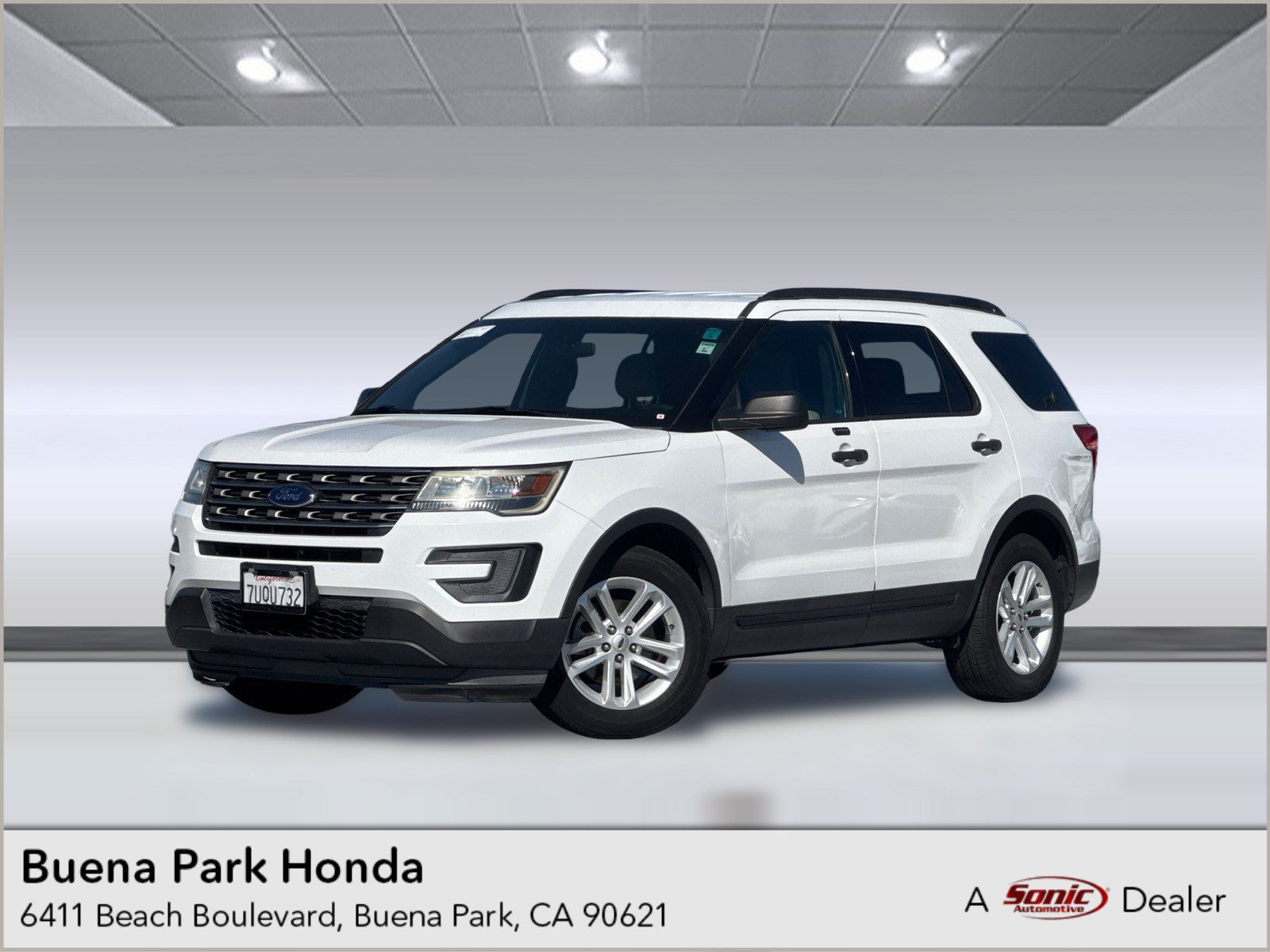 Used 2016 Ford Explorer FWD image 1