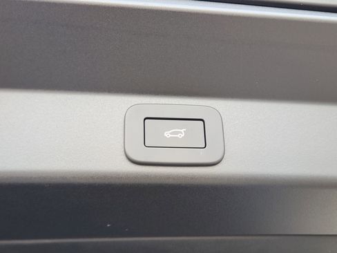 New 2026 Land Rover Range Rover Sport Dynamic SE image 33