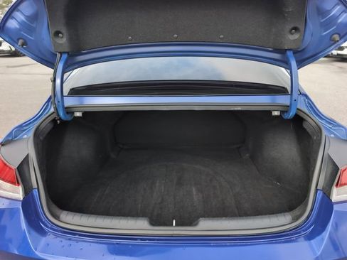 Used 2023 Hyundai Elantra SEL w/ Convenience Package image 5