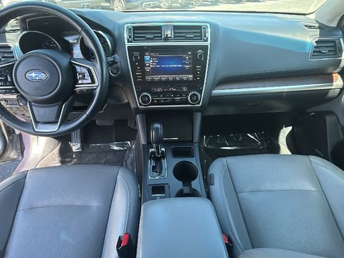 Used 2018 Subaru Outback 2.5i Limited AWD/4WD image 26