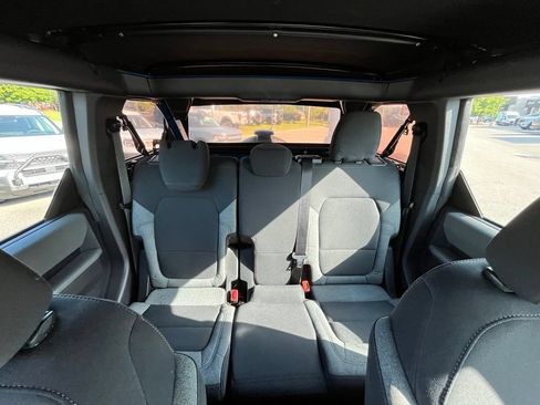 Used 2023 Ford Bronco 4-Door AWD/4WD image 14