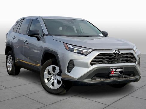 Used 2024 Toyota RAV4 LE FWD image 3