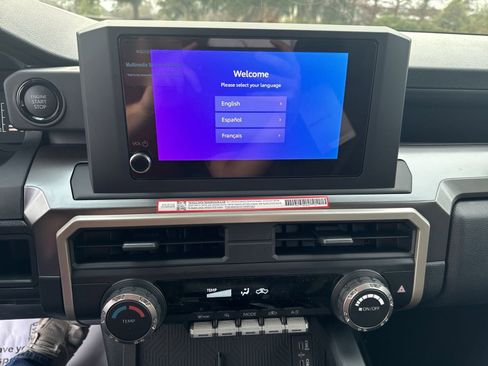 New 2024 Toyota Tacoma SR5 AWD/4WD image 18