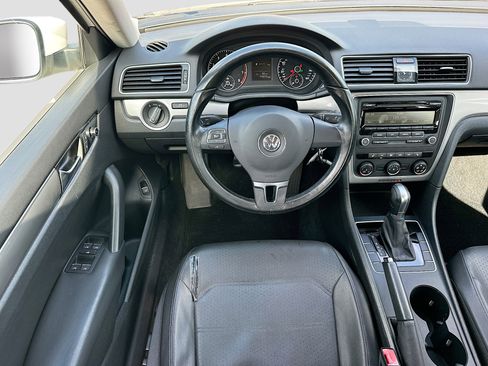 Used 2014 Volkswagen Passat 1.8T Wolfsburg Edition image 20