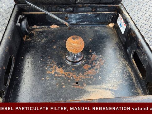 Used 2023 GMC Sierra 2500 Pro w/ Convenience Package image 9