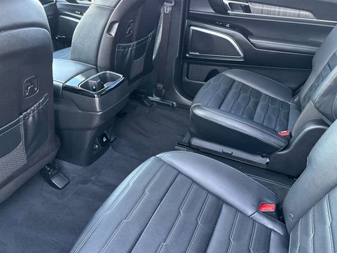 Used 2023 Kia Telluride SX Prestige image 30