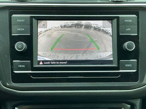 Used 2022 Volkswagen Tiguan S FWD image 20