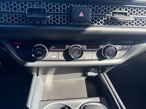 Certified 2023 Honda HR-V Sport image 33