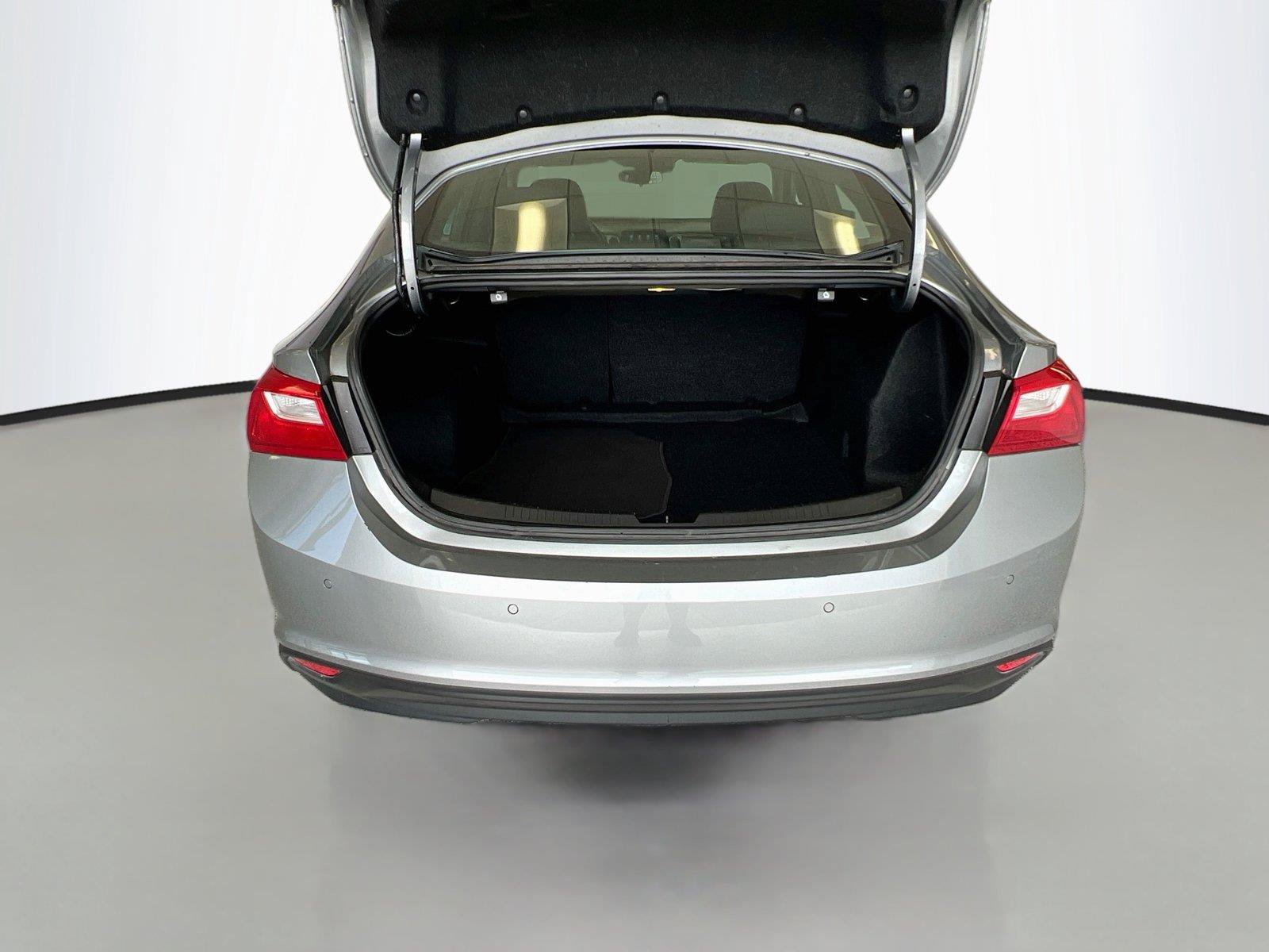Used 2024 Chevrolet Malibu LT FWD image 25