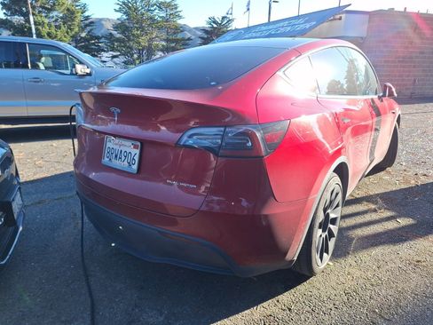 Used 2020 Tesla Model Y Long Range image 5