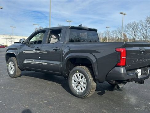 New 2026 Toyota Tacoma SR5 image 5