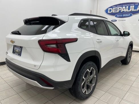 New 2026 Chevrolet Trax LT image 19