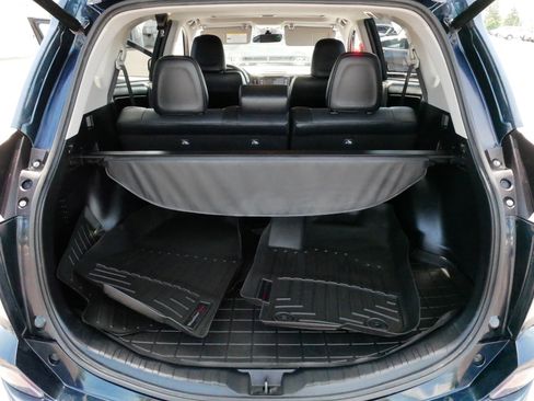 Used 2017 Toyota RAV4 Limited AWD/4WD image 18