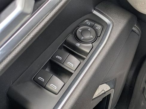 Used 2025 Chevrolet Silverado 1500 LT image 20