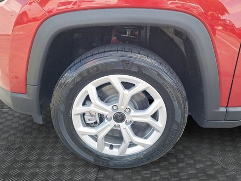 New 2026 Jeep Compass Latitude image 21