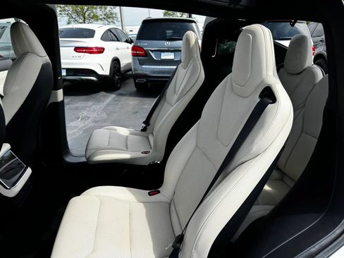 Used 2022 Tesla Model X AWD/4WD image 21