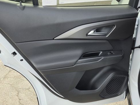 New 2026 Chevrolet Equinox EV LT image 13