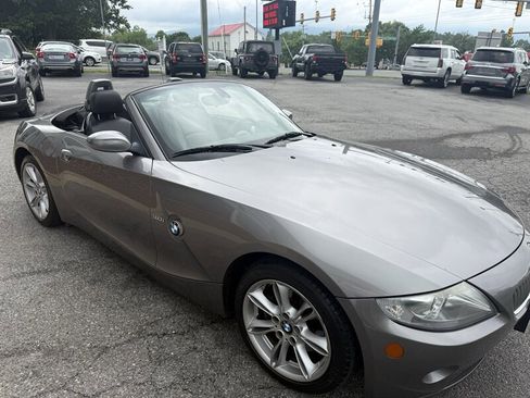 Used 2005 BMW Z4 3.0i RWD image 17
