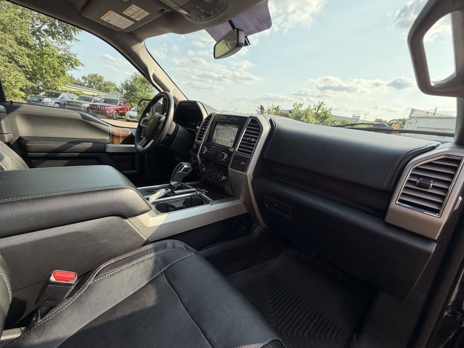 Used 2016 Ford F150 Lariat w/ Equipment Group 501A Mid AWD/4WD image 35