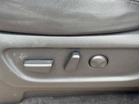 Used 2019 Kia Sedona EX FWD image 21