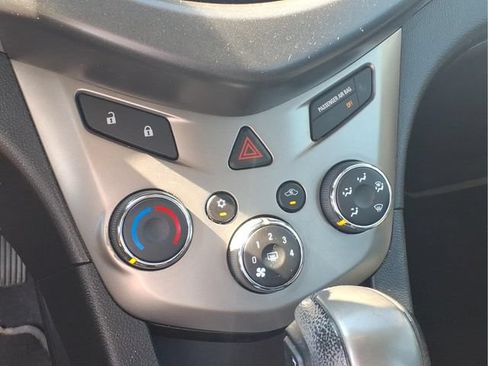 Used 2015 Chevrolet Sonic LT FWD image 9