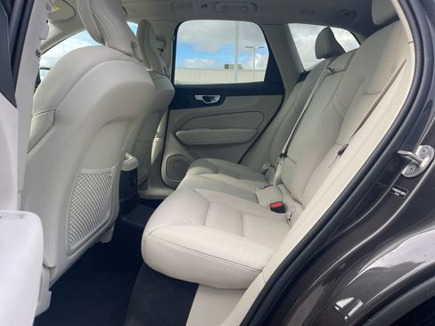 Certified 2025 Volvo XC60 T8 Core w/ Climate Package image 17