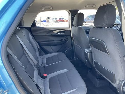Used 2025 Chevrolet TrailBlazer LT w/ Driver Confidence Package FWD image 26
