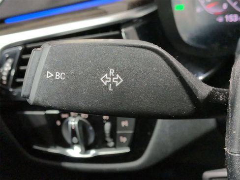 Used 2020 BMW 530i xDrive w/ Convenience Package image 29