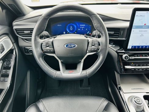 Used 2023 Ford Explorer ST w/ Equipment Group 401A image 18
