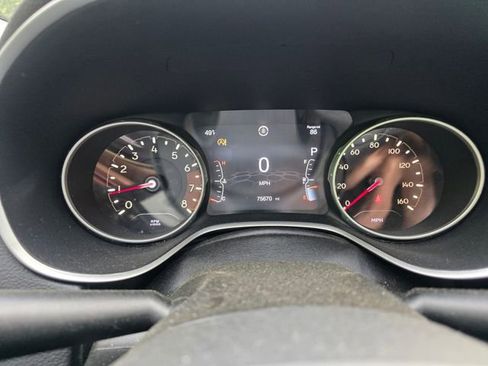 Used 2019 Jeep Compass Altitude image 15