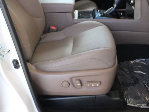 Used 2021 Lexus GX 460 Premium w/ Premium Package image 28