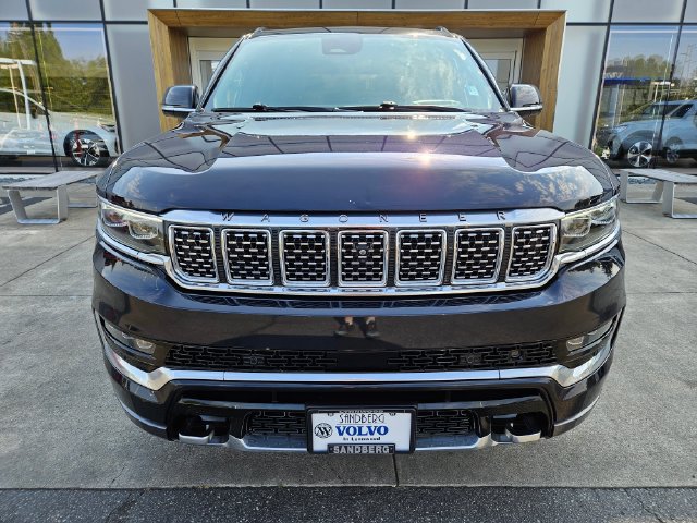 Used 2022 Jeep Grand Wagoneer Series III w/ Rear Seat Video Group 1 AWD/4WD image 2