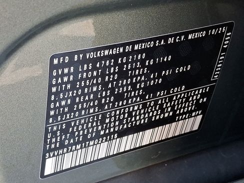 Certified 2026 Volkswagen Tiguan SE R-Line FWD image 27