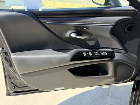 Certified 2024 Lexus ES 350 w/ Premium Package FWD image 15