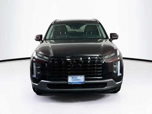 Used 2023 Hyundai Palisade Limited w/ Winter Package AWD/4WD image 2