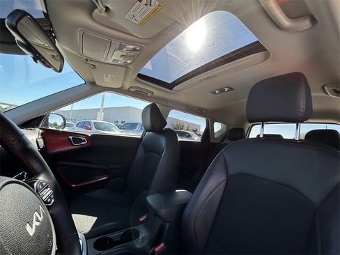 Used 2025 Kia Soul GT-Line image 14