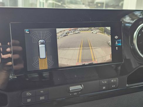 Used 2024 Mercedes-Benz Sprinter 4500 image 31