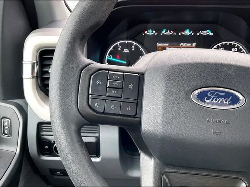 Used 2023 Ford F350 XLT w/ FX4 Off-Road Package AWD/4WD image 17