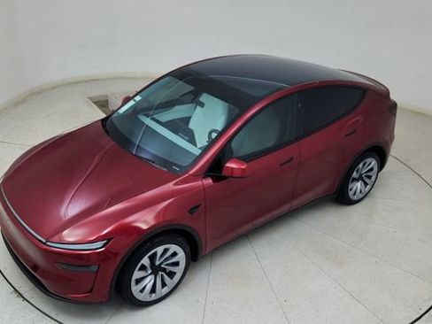 Used 2026 Tesla Model Y AWD image 77